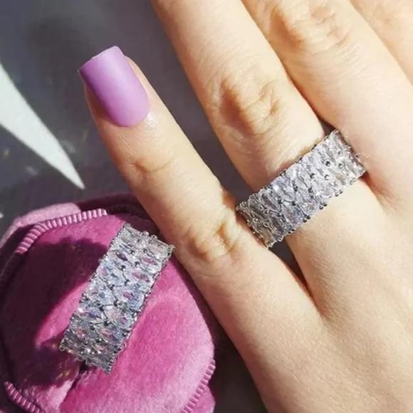 Jewelry - NEW 925 STERLING SILVER ETERNITY ENGAGEMENT DIAMOND RING, CUTE RING, SHINY RING.